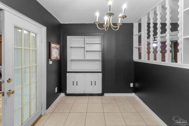 5027 Barbara Ln, Milton, FL 32570