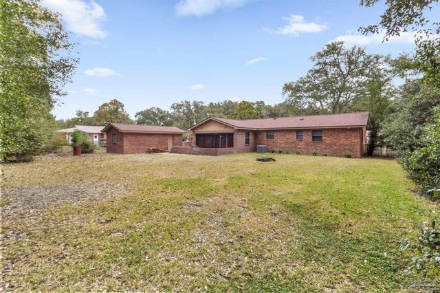 5027 Barbara Ln, Milton, FL 32570