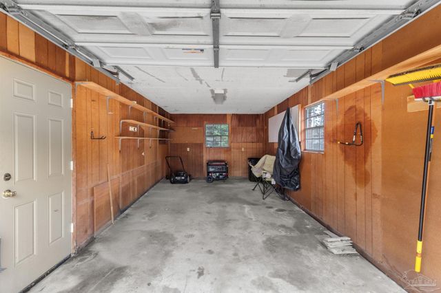 5027 Barbara Ln, Milton, FL 32570