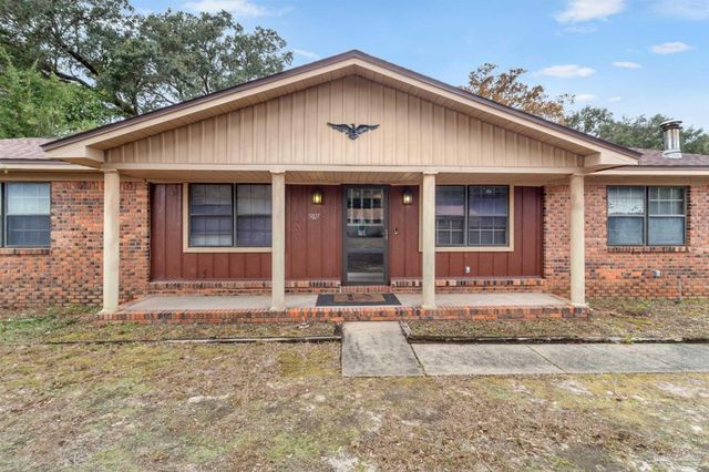 5027 Barbara Ln, Milton, FL 32570