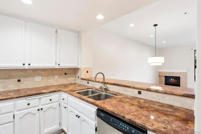 5805 Friars Rd 2115, San Diego, CA 92110