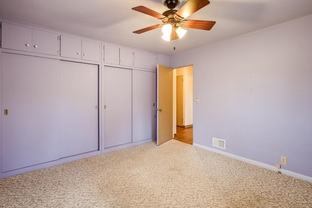 3702 Schroeder DRIVE, Manitowoc, WI 54220