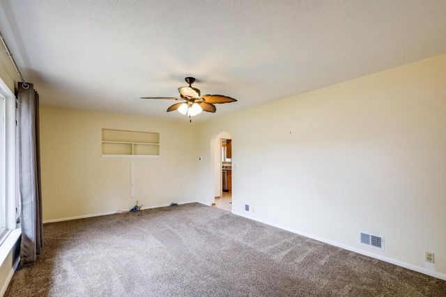 3702 Schroeder DRIVE, Manitowoc, WI 54220