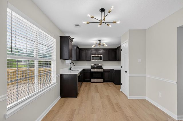 907 Allyson Ave, Bryant, AR 72022