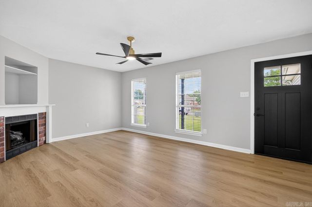 907 Allyson Ave, Bryant, AR 72022