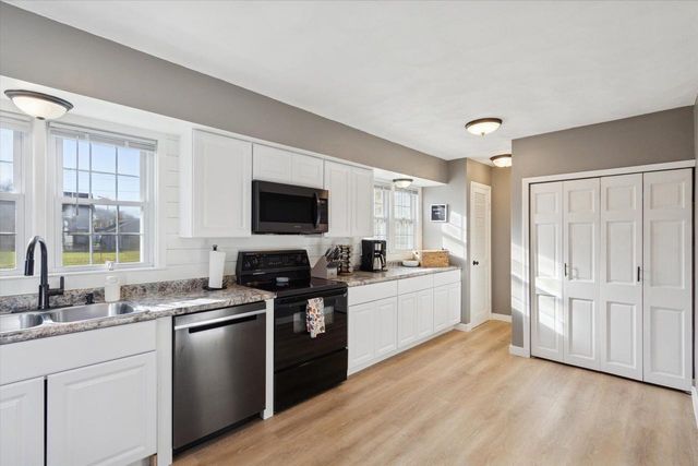 1415 Barham Street, Janesville, WI 53548