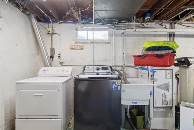 1415 Barham Street, Janesville, WI 53548