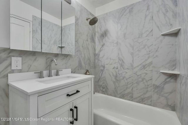 28 Riverside Avenue 1G, Red Bank, NJ 07701