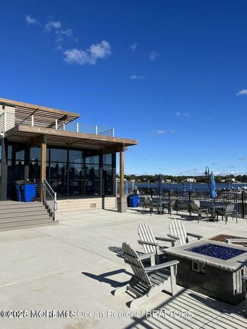 28 Riverside Avenue 1G, Red Bank, NJ 07701