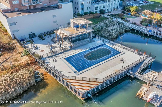 28 Riverside Avenue 1G, Red Bank, NJ 07701