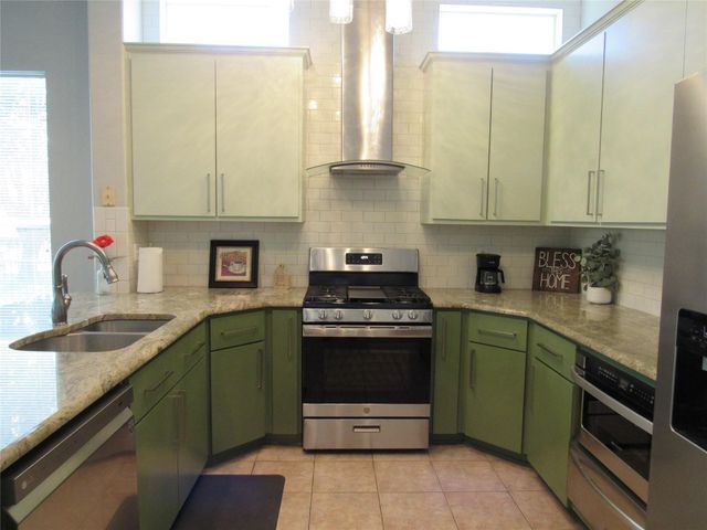 106 Waterlily LN, Georgetown, TX 78633