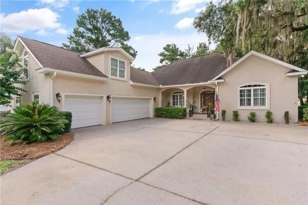 111 Chinquapin Drive, Brunswick, GA 31523