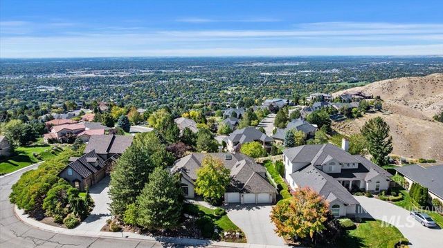 5310 N Quail Summit Way, Boise, ID 83703