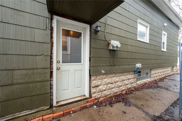 45 Ridge Park Avenue, Cheektowaga, NY 14211