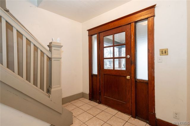 45 Ridge Park Avenue, Cheektowaga, NY 14211