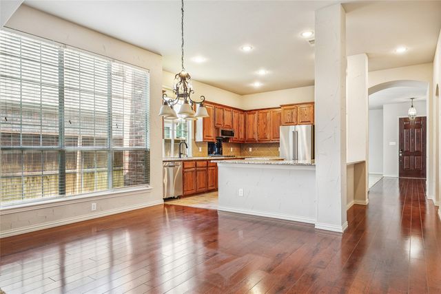 8704 Dayton Drive, Lantana, TX 76226