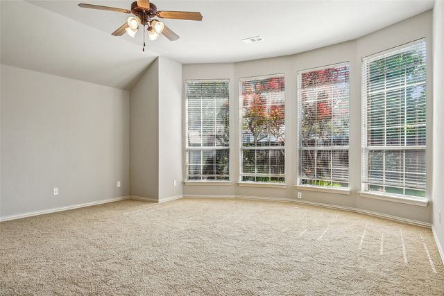 8704 Dayton Drive, Lantana, TX 76226