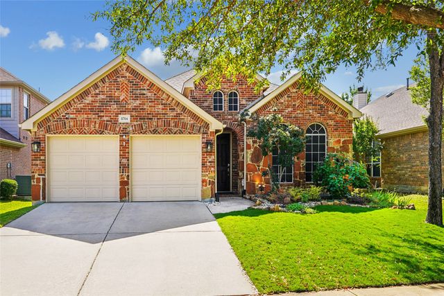 8704 Dayton Drive, Lantana, TX 76226