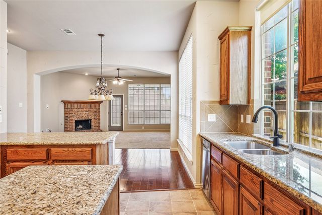 8704 Dayton Drive, Lantana, TX 76226