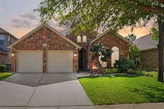 8704 Dayton Drive, Lantana, TX 76226
