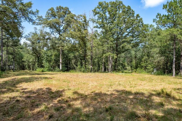 43.16 Crooked Rd., Laurel, MS 39443