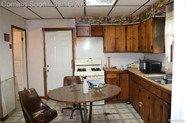 1510 Casimir Street, Saginaw, MI 48601
