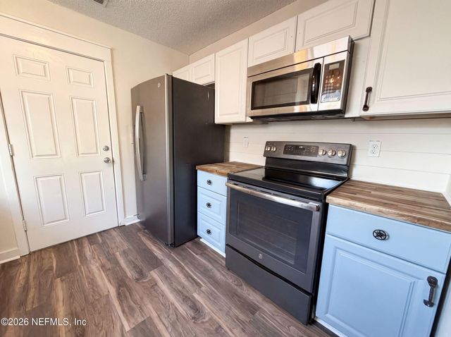 7957 JACQUES Drive, Jacksonville, FL 32210