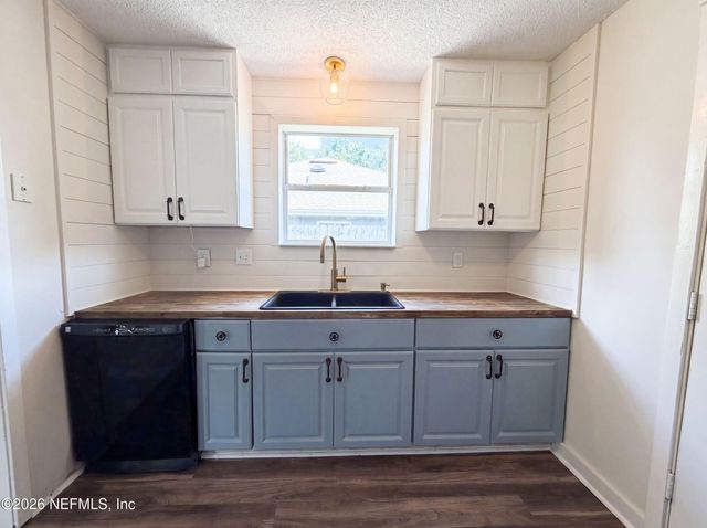 7957 JACQUES Drive, Jacksonville, FL 32210