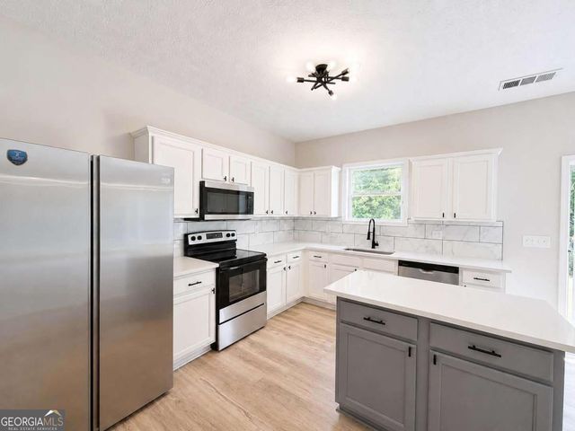 1705 Chinaberry Court, Stockbridge, GA 30281