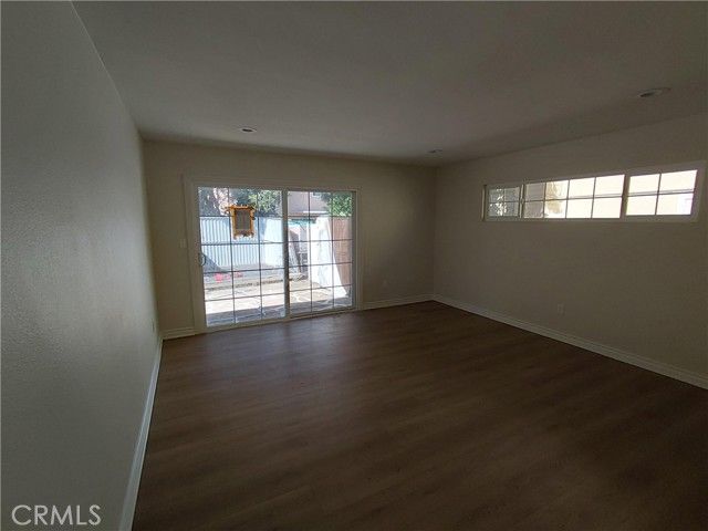 2542 N Pacific Avenue, Santa Ana, CA 92706