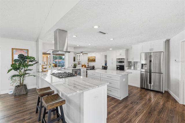 1997 HAWAII AVENUE NE, St Petersburg, FL 33703