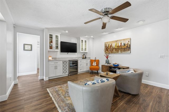 1997 HAWAII AVENUE NE, St Petersburg, FL 33703