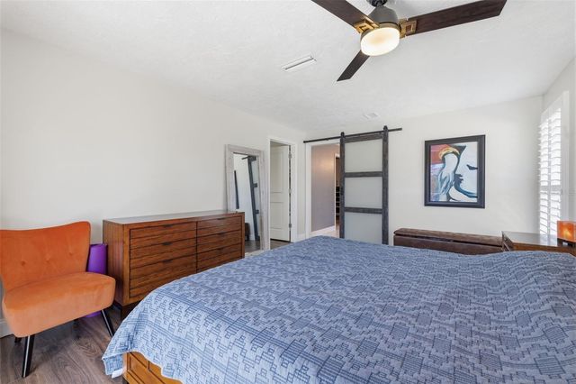 1997 HAWAII AVENUE NE, St Petersburg, FL 33703