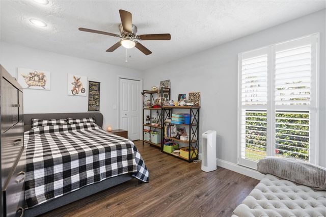 1997 HAWAII AVENUE NE, St Petersburg, FL 33703