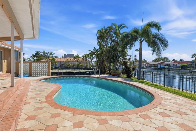 1997 HAWAII AVENUE NE, St Petersburg, FL 33703