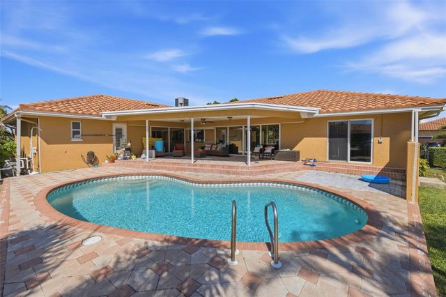 1997 HAWAII AVENUE NE, St Petersburg, FL 33703