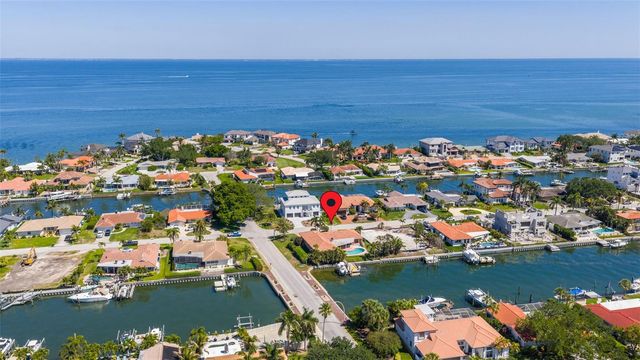 1997 HAWAII AVENUE NE, St Petersburg, FL 33703