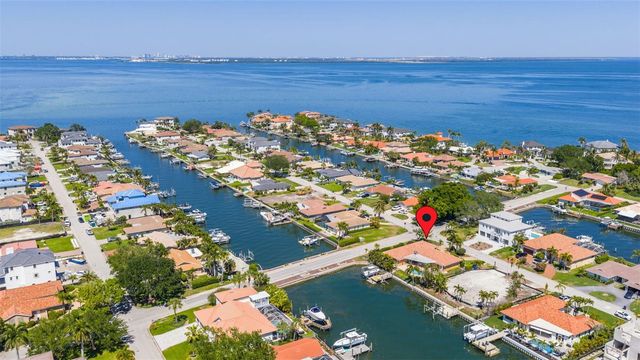 1997 HAWAII AVENUE NE, St Petersburg, FL 33703