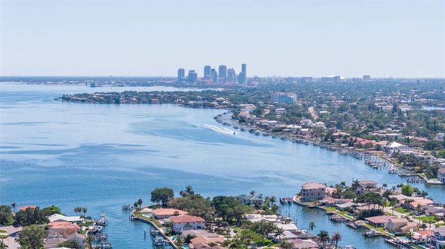 1997 HAWAII AVENUE NE, St Petersburg, FL 33703