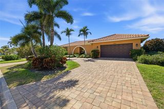 1997 HAWAII AVENUE NE, St Petersburg, FL 33703