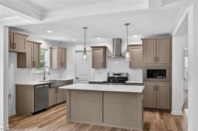 2979 Durant Drive, Winston-salem, NC 27107
