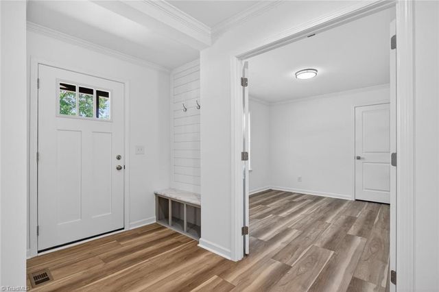 2979 Durant Drive, Winston-salem, NC 27107