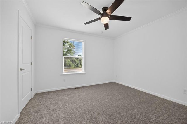 2979 Durant Drive, Winston-salem, NC 27107