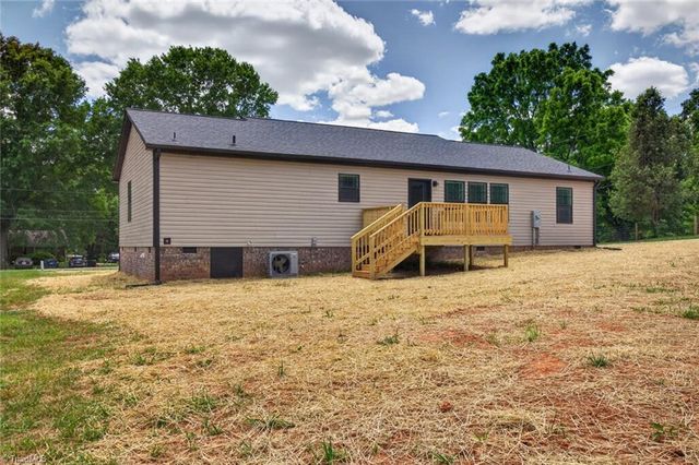 2979 Durant Drive, Winston-salem, NC 27107