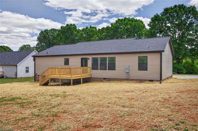 2979 Durant Drive, Winston-salem, NC 27107