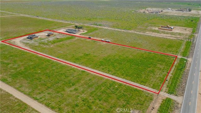 49020 70th West, Lancaster, CA 93536