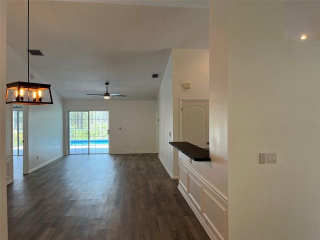 9411 WILLOW COVE COURT, Tampa, FL 33647