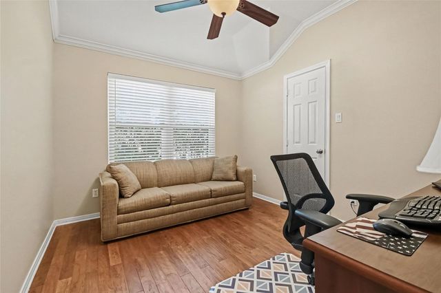 213 Rippling Creek Lane, Alvin, TX 77511