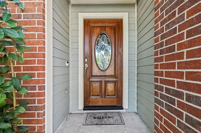 213 Rippling Creek Lane, Alvin, TX 77511