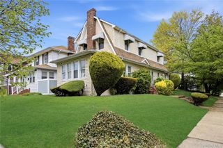 19605 111th Avenue, Saint Albans, NY 11412